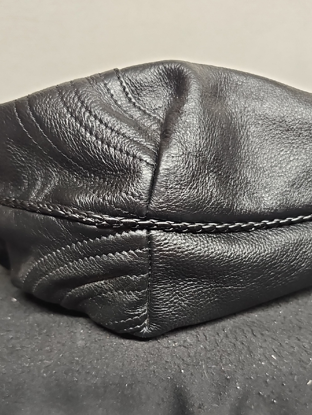 FENDI BLACK LEATHER SPY BAG BFPM-04-180 - Picture 13 of 16